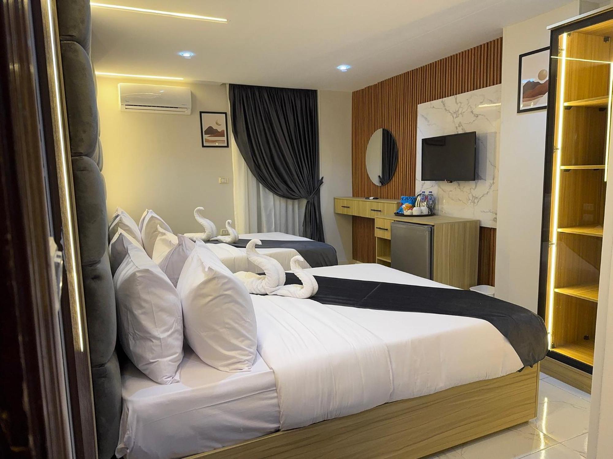 Royal Golden Pyramids Inn Giza Экстерьер фото